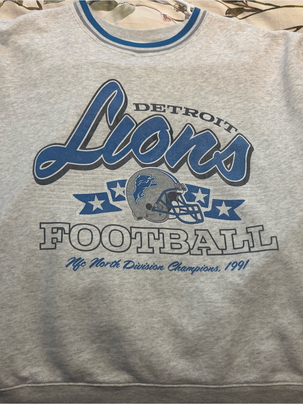 Abercrombie & Fitch Gray Crewneck with Blue Detroit Lions Graphic